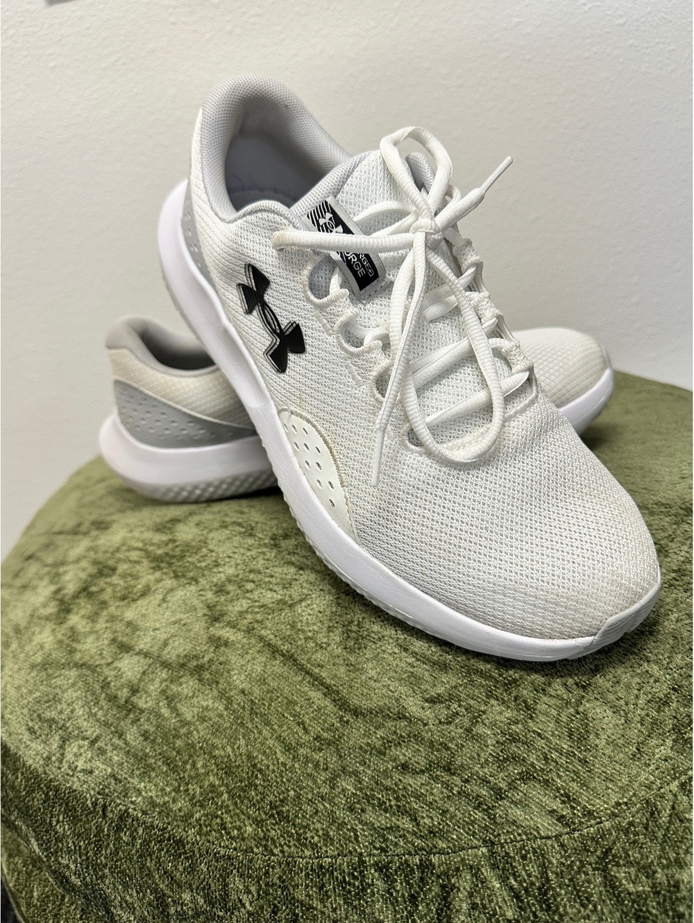Under Armour Men's Charged Assert 9 Running Shoes White Size 11